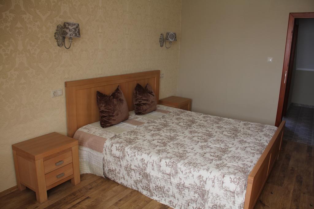 Guest House Romantika Panzio Дьюла Номер фото