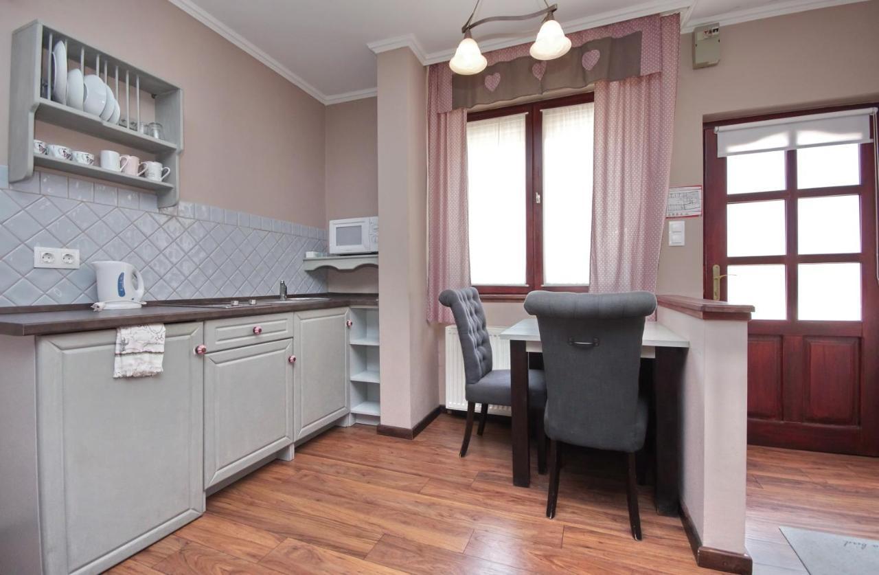 Guest House Romantika Panzio Дьюла Екстер'єр фото