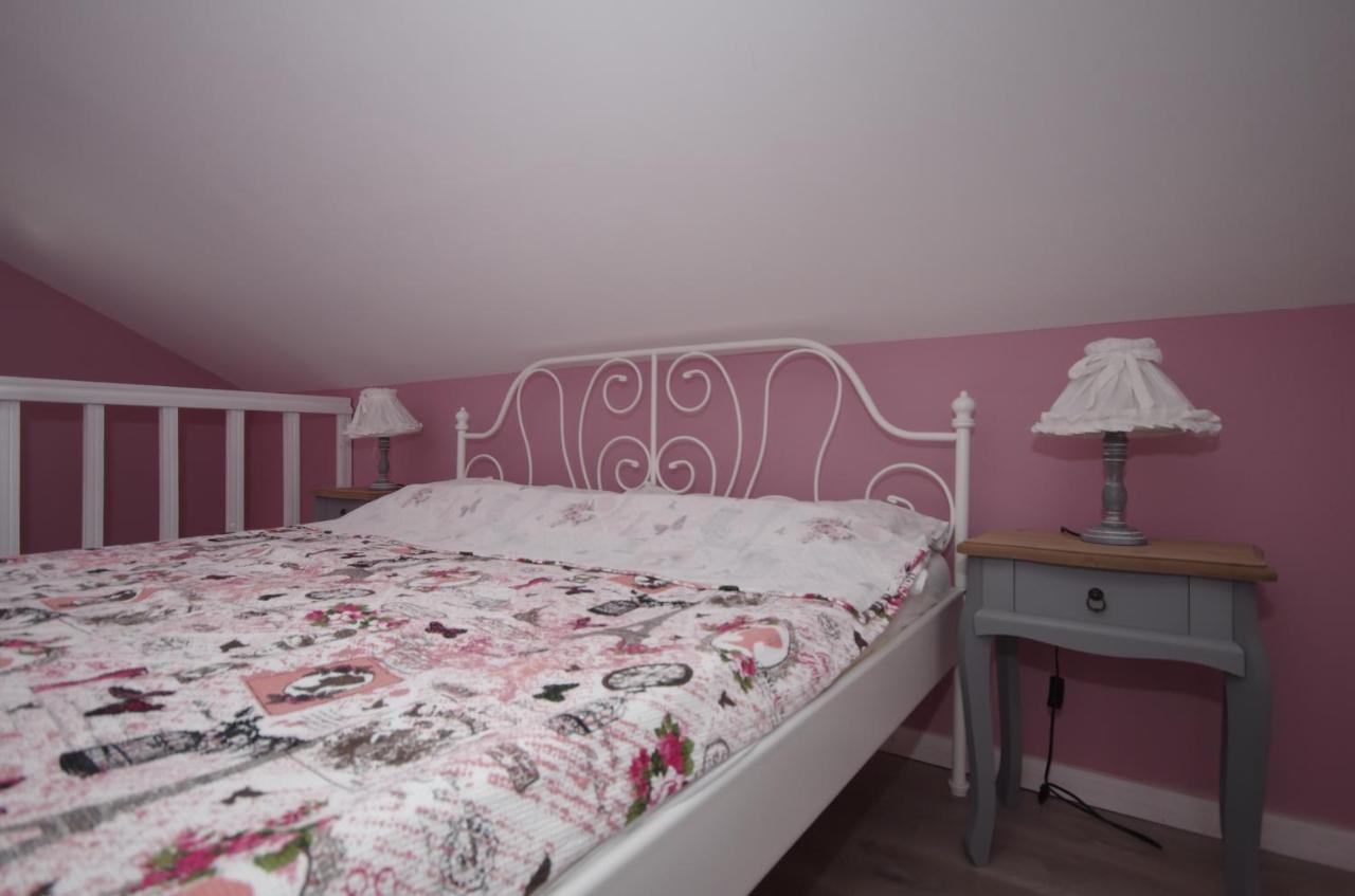 Guest House Romantika Panzio Дьюла Екстер'єр фото